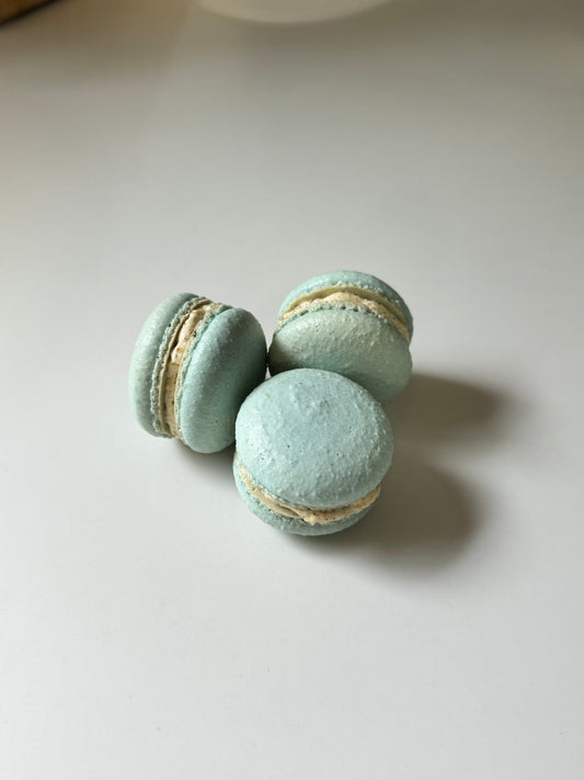 Spiced Nuts Macaron (GF*)